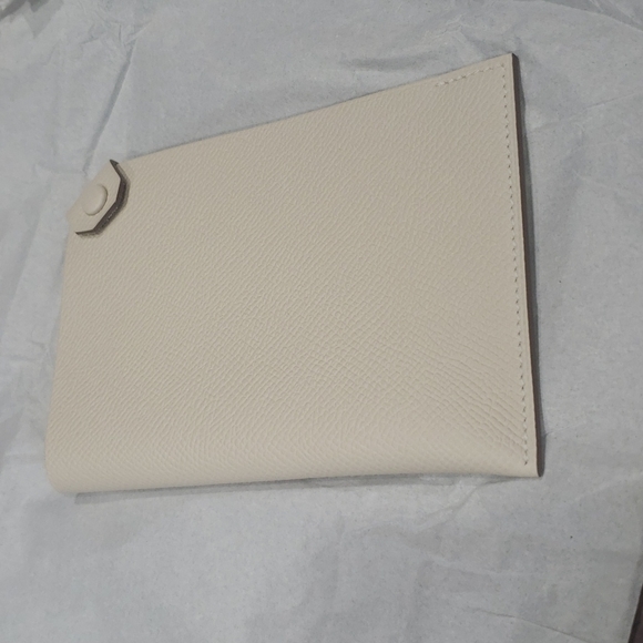 Hermès Tarmac passport holder craie epsom - Picture 1 of 4